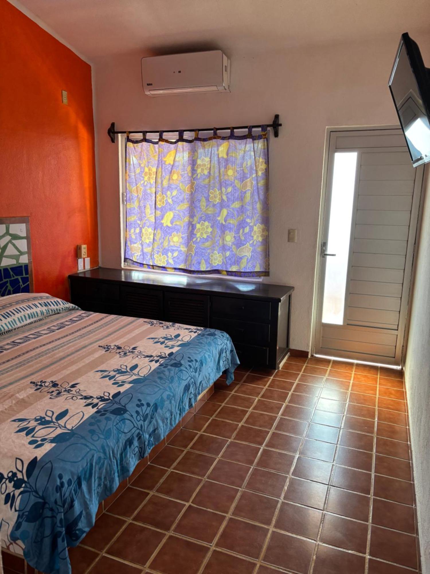Costa Dorada Hotel Barra de Navidad Eksteriør billede